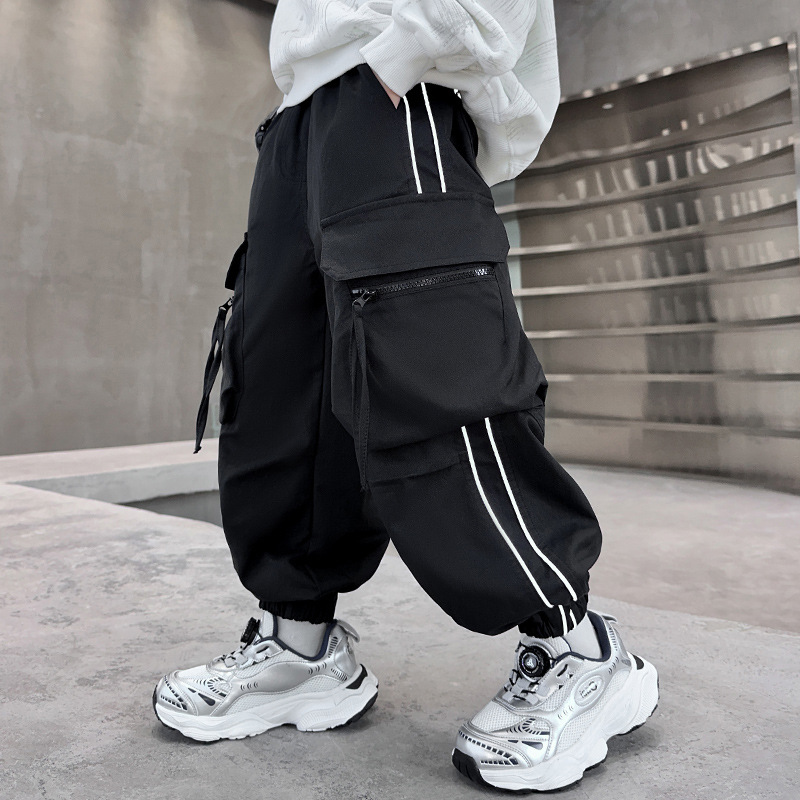 Kids Outdoor Overalls - Chłopięce spodnie cargo z dużymi kieszeniami,