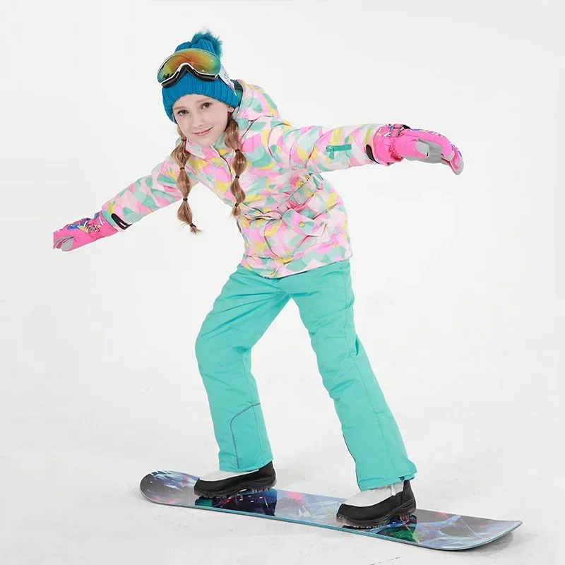 Grube spodnie i kurtka snowboa – Kids Outdoor Overalls recenzja i cena